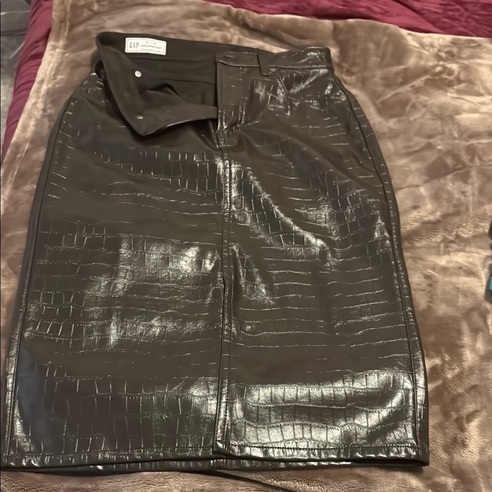GAP Black Faux Leather Skirt